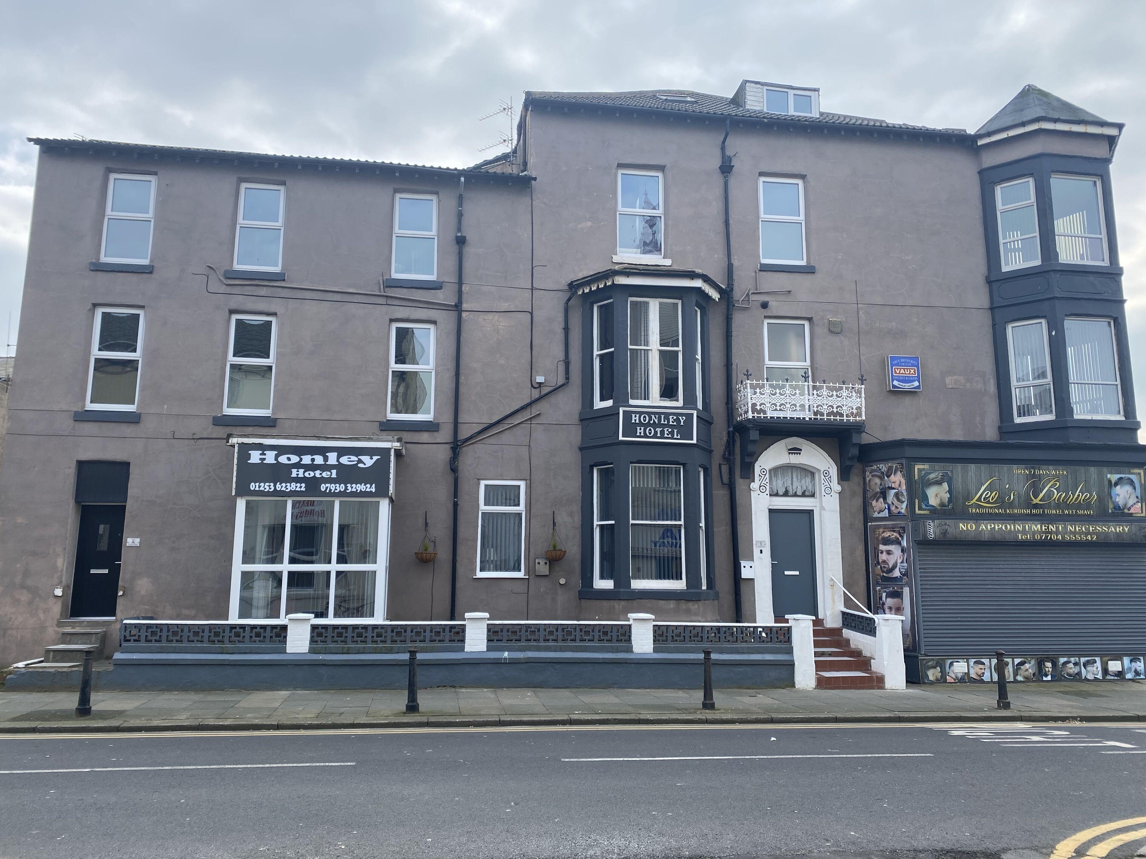 The Honley Hotel — Photos 2